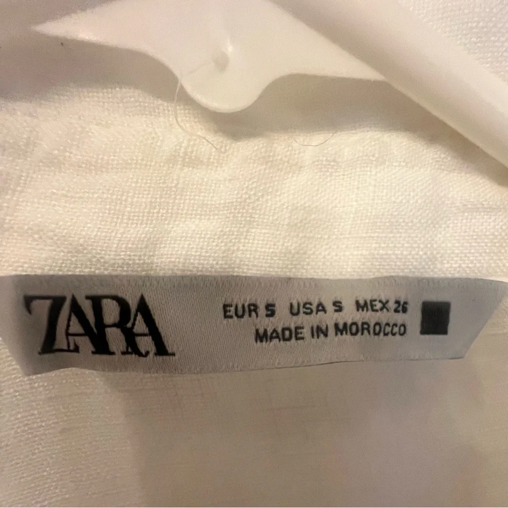 Zara Cropped White Button-Up Tie Front Shirt. Size small - Picture 2 of 3